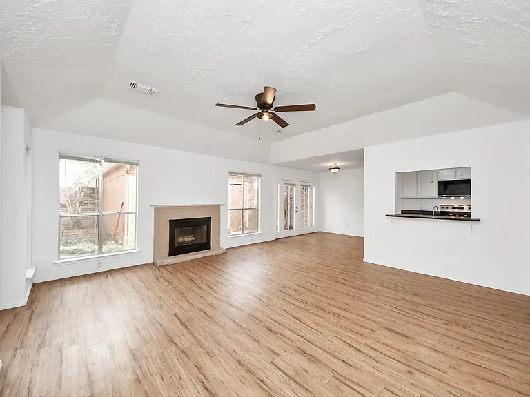 17003 Amidon Dr — Photo 10
