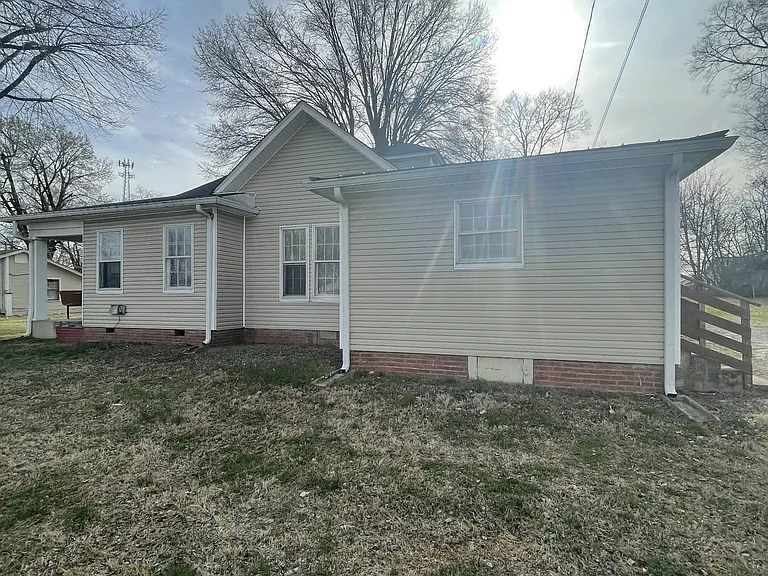 438 Battle Ave #A — Photo 2