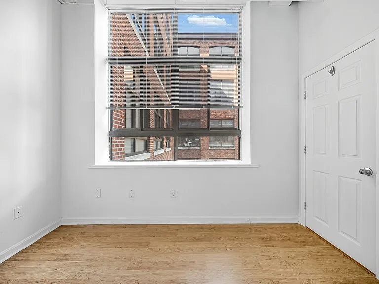 10 Linwood St #106 — Photo 16