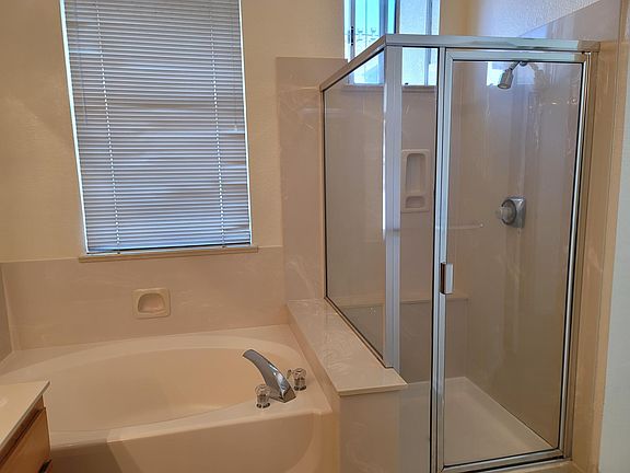 2nd image of 601 Baltic Cir Unit 617