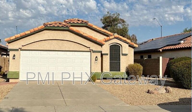 1st image of 15982 N 90th Ave