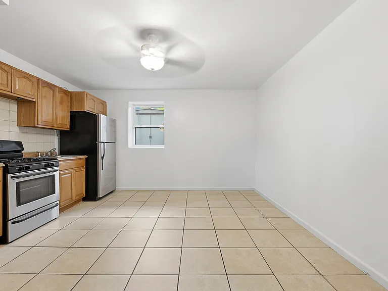 126-128 N 9th St #1 — Photo 4