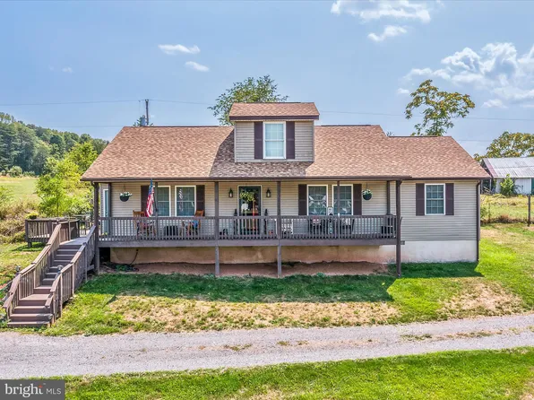 2459 Duckwall Rd, Berkeley Springs, WV 25411