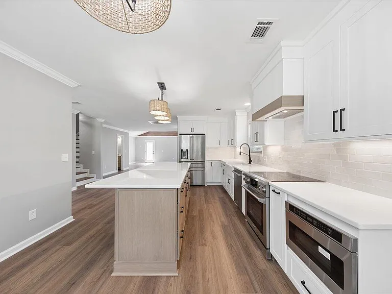 1665 Fairway Place Ln — Photo 9