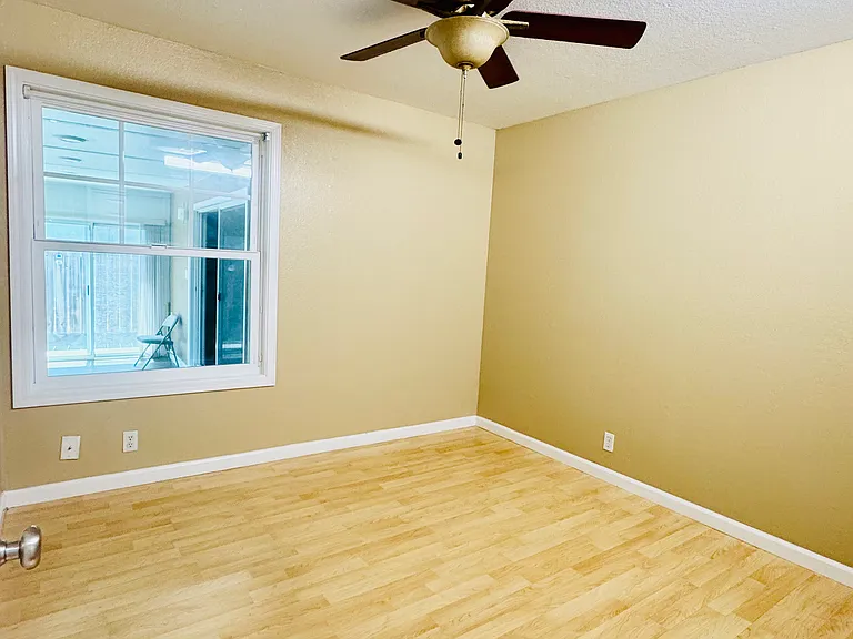 3320 Darwin Dr — Photo 11