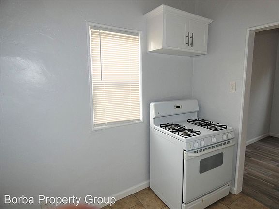 5th image of 767 E Sunrise Blvd APT 2