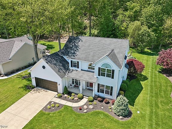 2nd image of 1250 Orchard Glen Dr