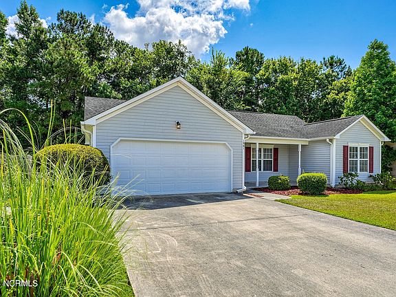 4th image of 1961 Jeffrey Stokes Drive NE