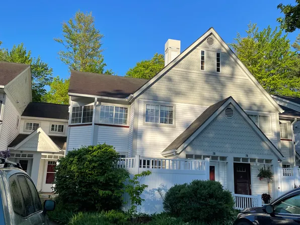 78 Winding Brook Dr, South Burlington, VT 05403