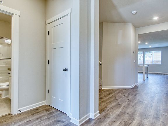 3rd image of 7901 NE 173rd Ave