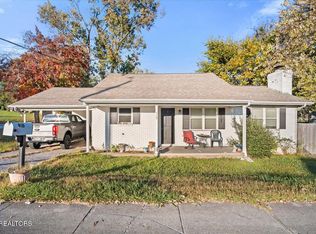 416 N Everett High Rd, Maryville, TN 37804