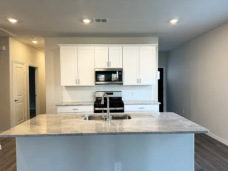 503 Cottagewood Dr — Photo 12