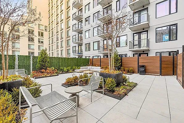 Rented by CW Realty Property Management LLC | media 44