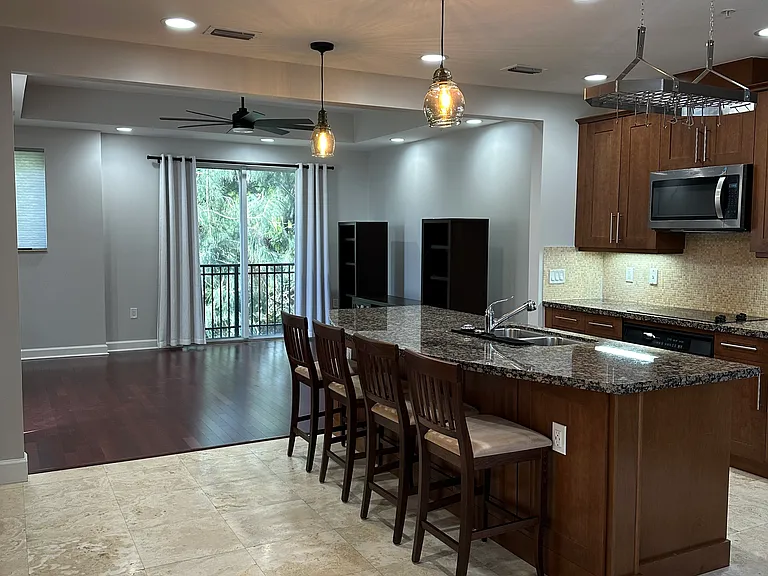 3901 Coral Heights Way — Photo 5