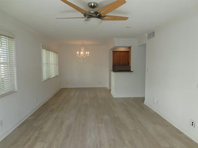 1515 E Broward Blvd #227 — Photo 5