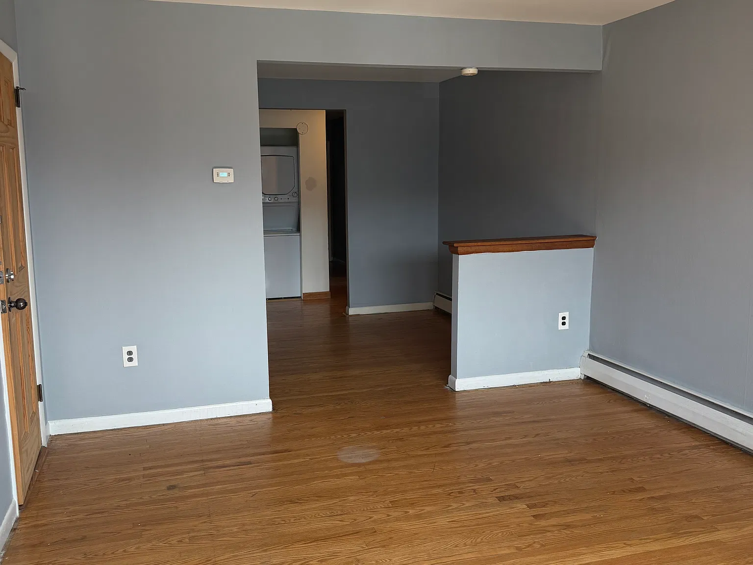 2 bed, 1000 sqft, $1,450 — Photo 3