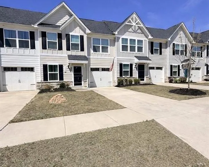 154 Stella Ln #C — Photo 1