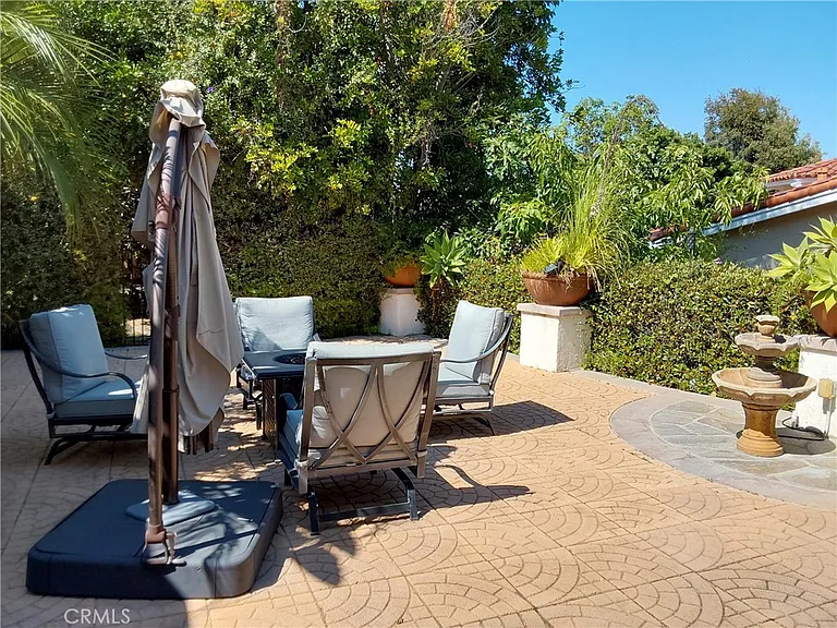 25941 Nellie Gail Rd — Photo 20