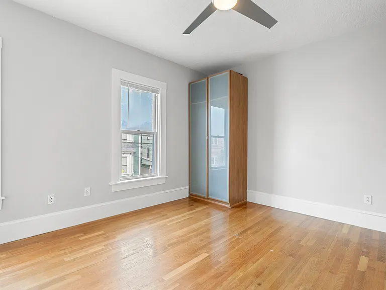 72 Mozart St — Photo 12