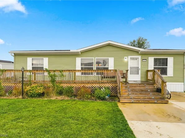 313 Eagle Cir, Elyria, OH 44035