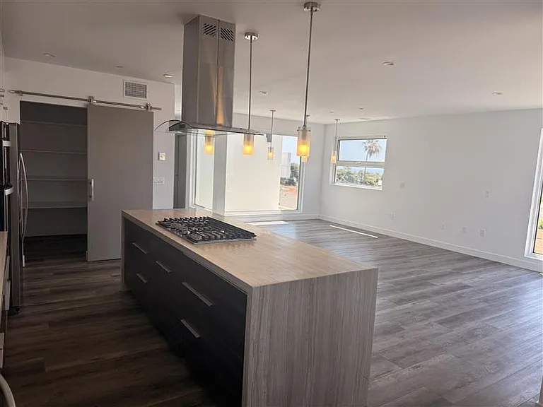 Casa Pacifica — Photo 95