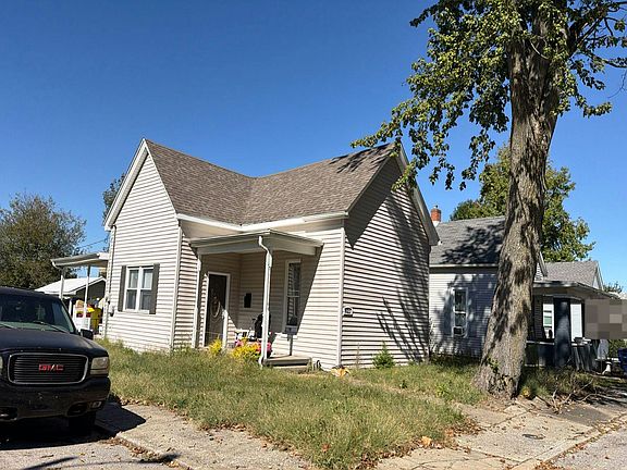 3rd image of 623 S 4th St