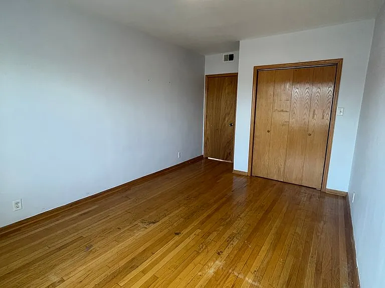 4022 W Montrose Ave — Photo 14