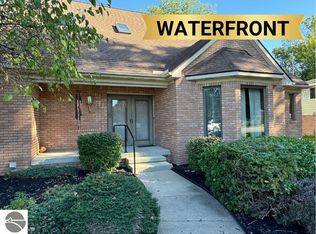 501 Wilcox Pkwy, Clare, MI 48617