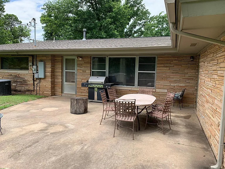 821 S Berry Rd — Photo 39