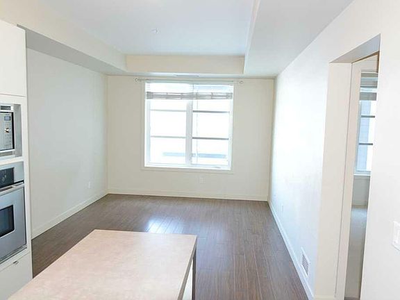 4th image of 5319-2660 22nd St #5319