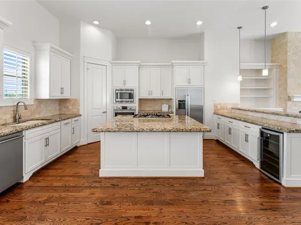 4938 Edison Park Ln, Houston, TX 77081
