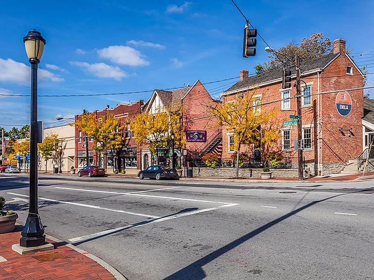 Local Shopping near Grandin House
