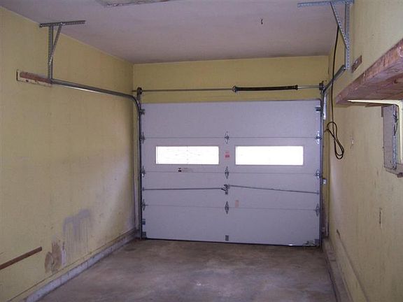 5th image of 8599 Sunlight Dr