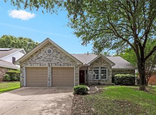 7512 Bear Lake Dr, Fort Worth, TX 76137