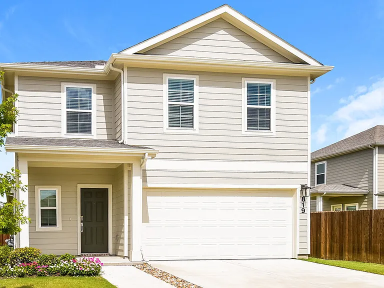 819 Brilliance Dr — Photo 4