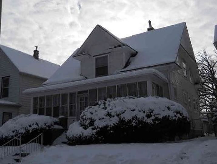 2nd image of 42 W 15th St