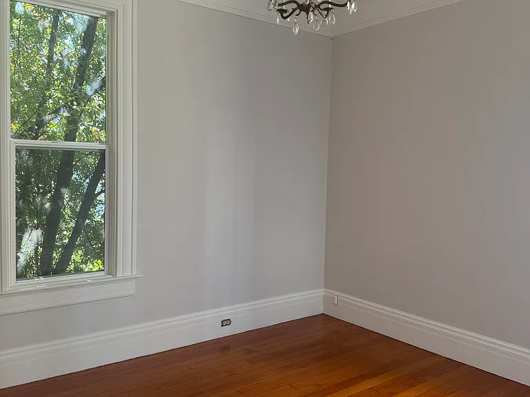 82 Beaver St — Photo 9