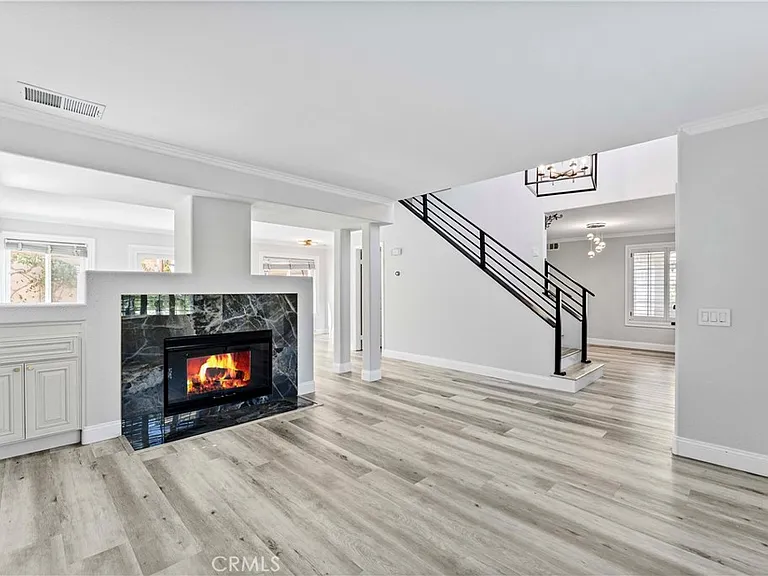 12 Dominguez St — Photo 6