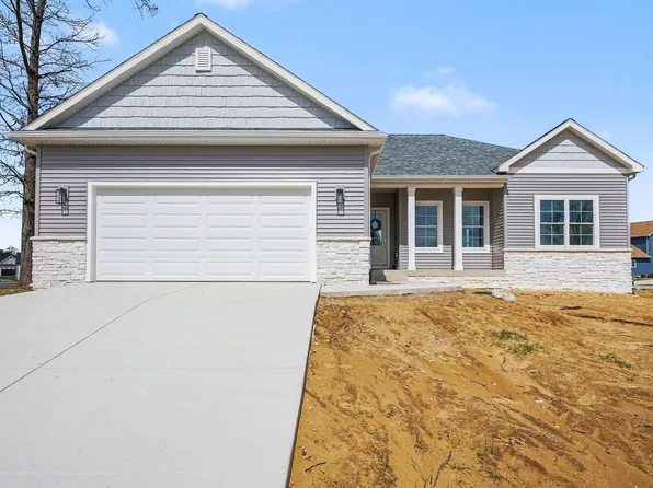 54675 Sacramento Meadows Dr, Osceola, IN 46561