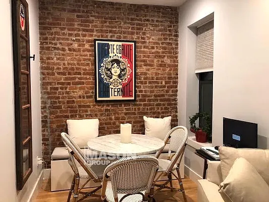 Rented by Mason Group LLC | media 32