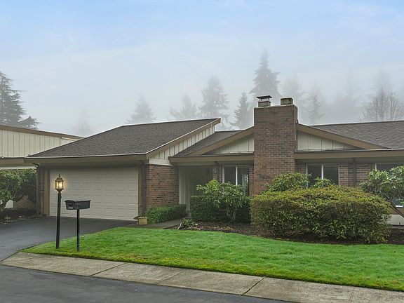 2nd image of 15968 NE 15th St