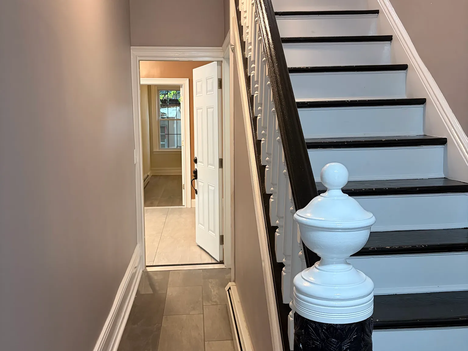2975 Valentine Ave — Photo 2