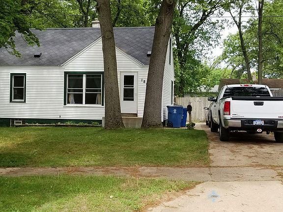 2nd image of 1847 32nd St SW