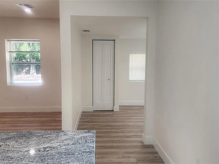 2117 5th St #FRONT HOUSE — Photo 6