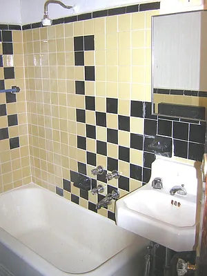 Rented by AWC Real Estate | media 9