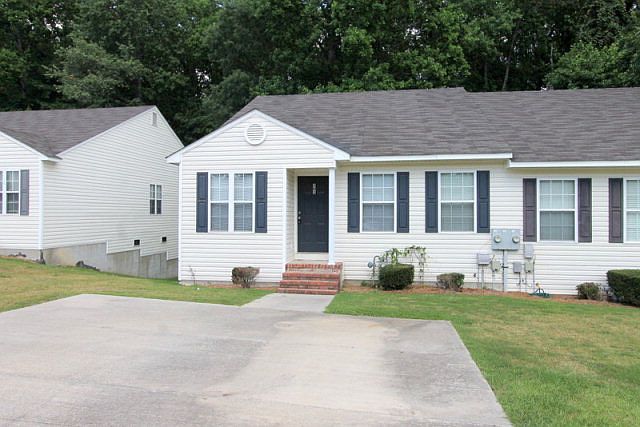 1st image of 303 Crawford Mill Ln