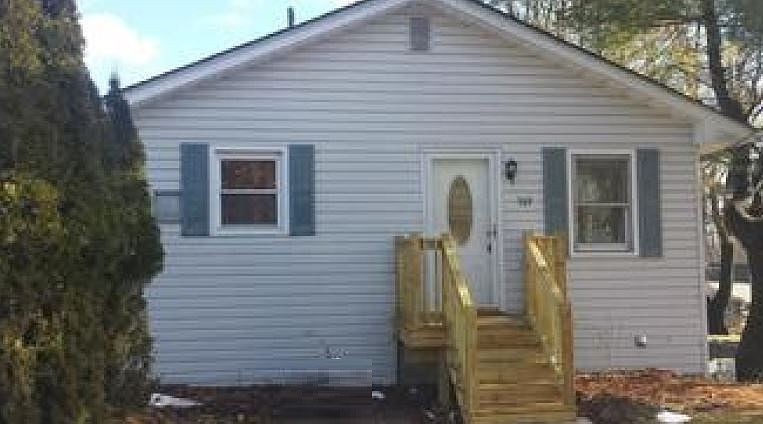 1st image of 169 Watkins Ave