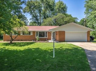 41 Larkspur Dr, Belleville, IL