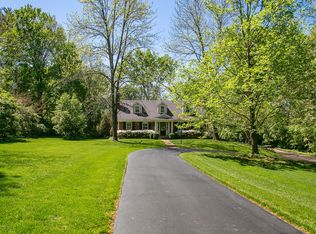 11800 Ridge Rd, Anchorage, KY 40223