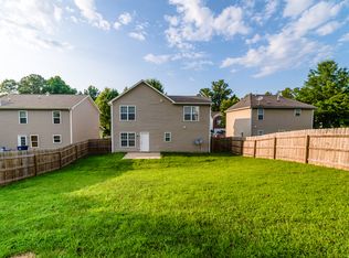 524 Lakeside Valley Dr, Winston Salem, NC 27107